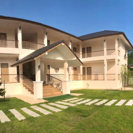 Villa แหลมงอบเฮาส์ Laemngob House Exterior foto
