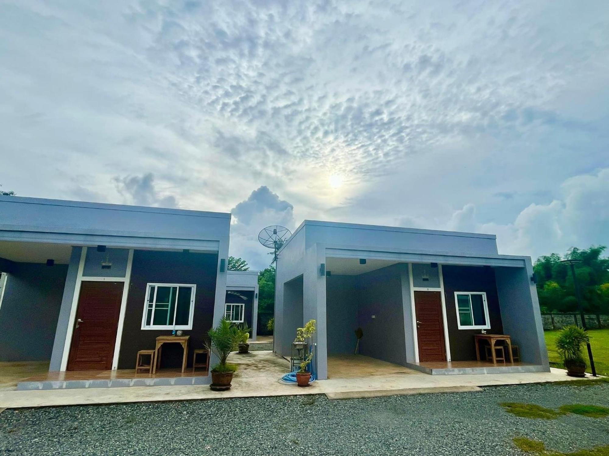 Villa แหลมงอบเฮาส์ Laemngob House Exterior foto